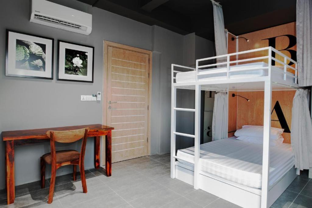 Sky Hotel Central Phnom Penh - Rooms & Apartments Oda fotoğraf