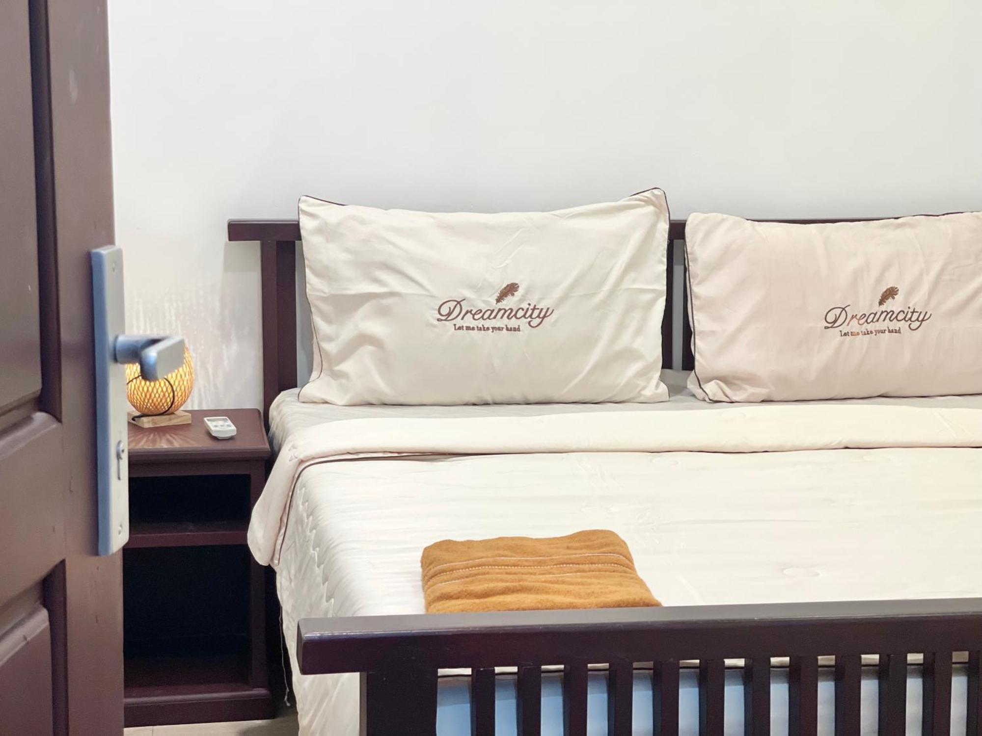 Sky Hotel Central Phnom Penh - Rooms & Apartments Dış mekan fotoğraf